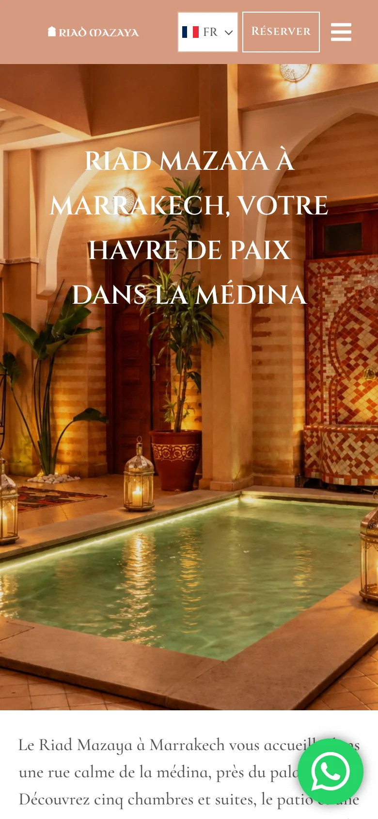 Website screenshot Riad Mazaya — Navigation and booking accessible on mobile.